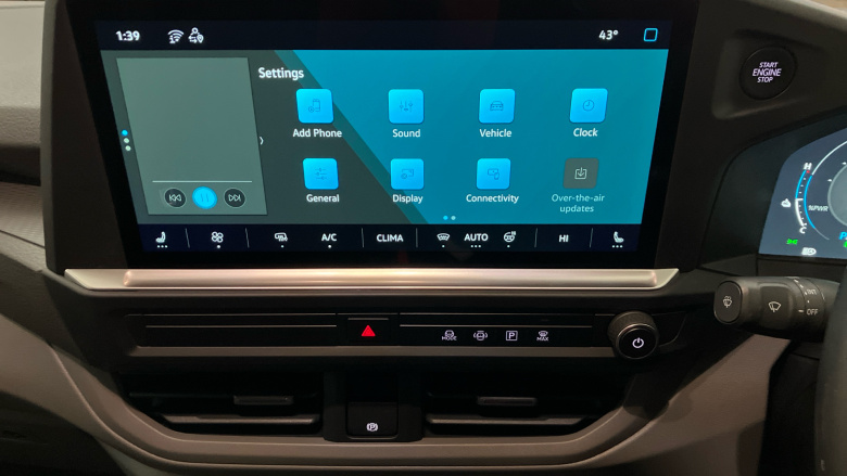 Volkswagen Transporter T32 Swb Electric 160kW 65kWh Commerce Pro Van Auto